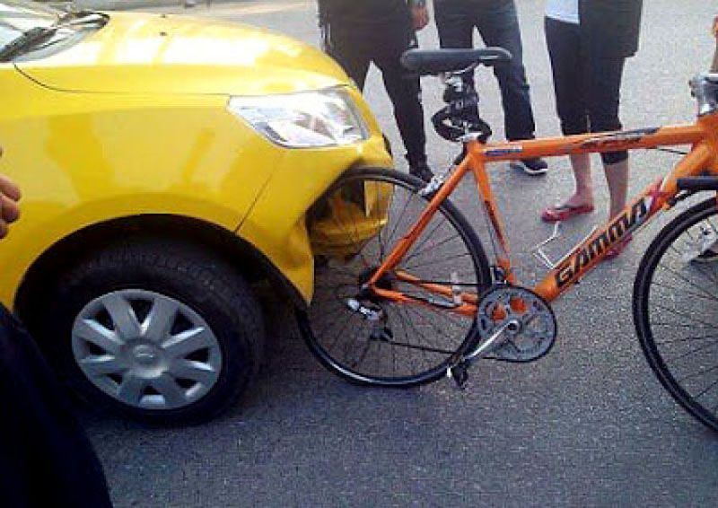 Indemnitzen amb 26.014,28 euros a un ciclista que van atropellar en un accident
