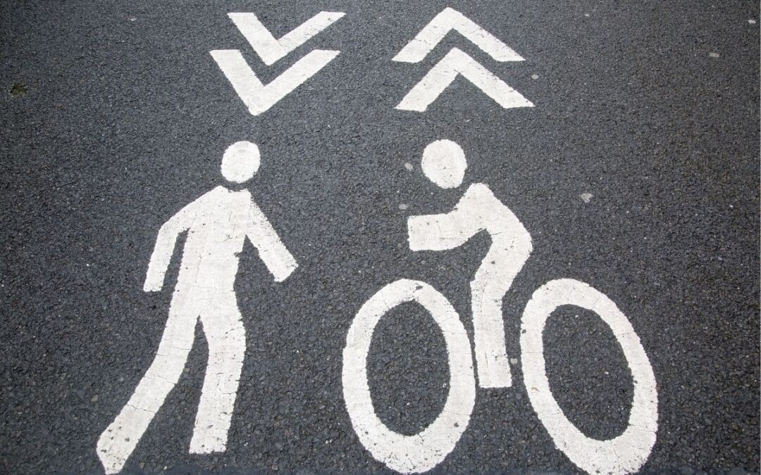 ¿Cómo hay que proceder cuando hay un accidente entre ciclistas y peatones?