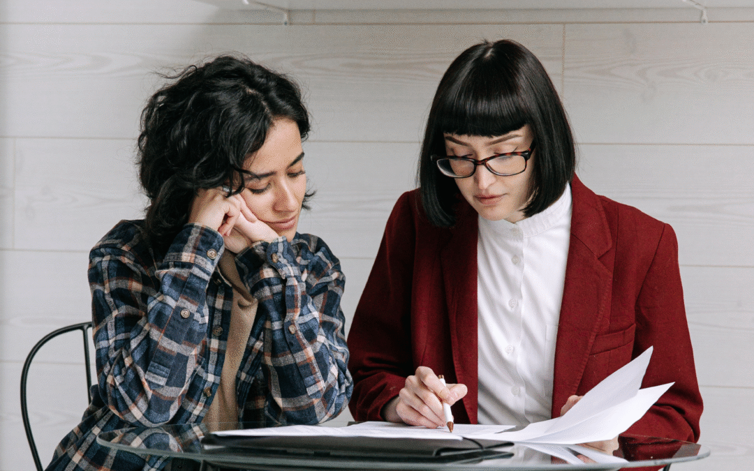 Revisar un contrato a tiempo: por qué muchos problemas legales empiezan antes de firmar